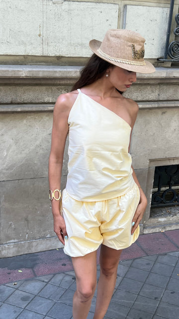 Light Yellow Twist Top