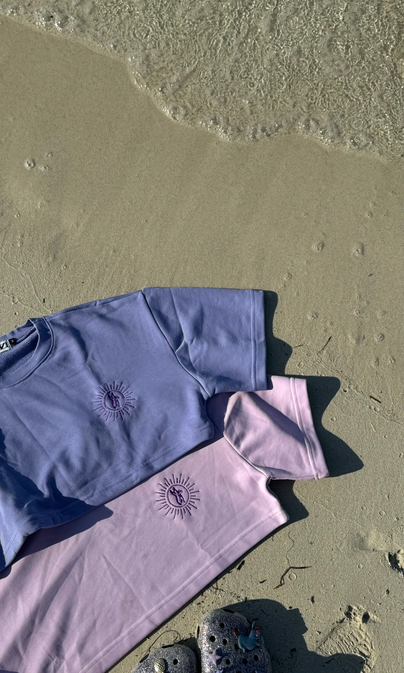 Dark purple cropped shirt