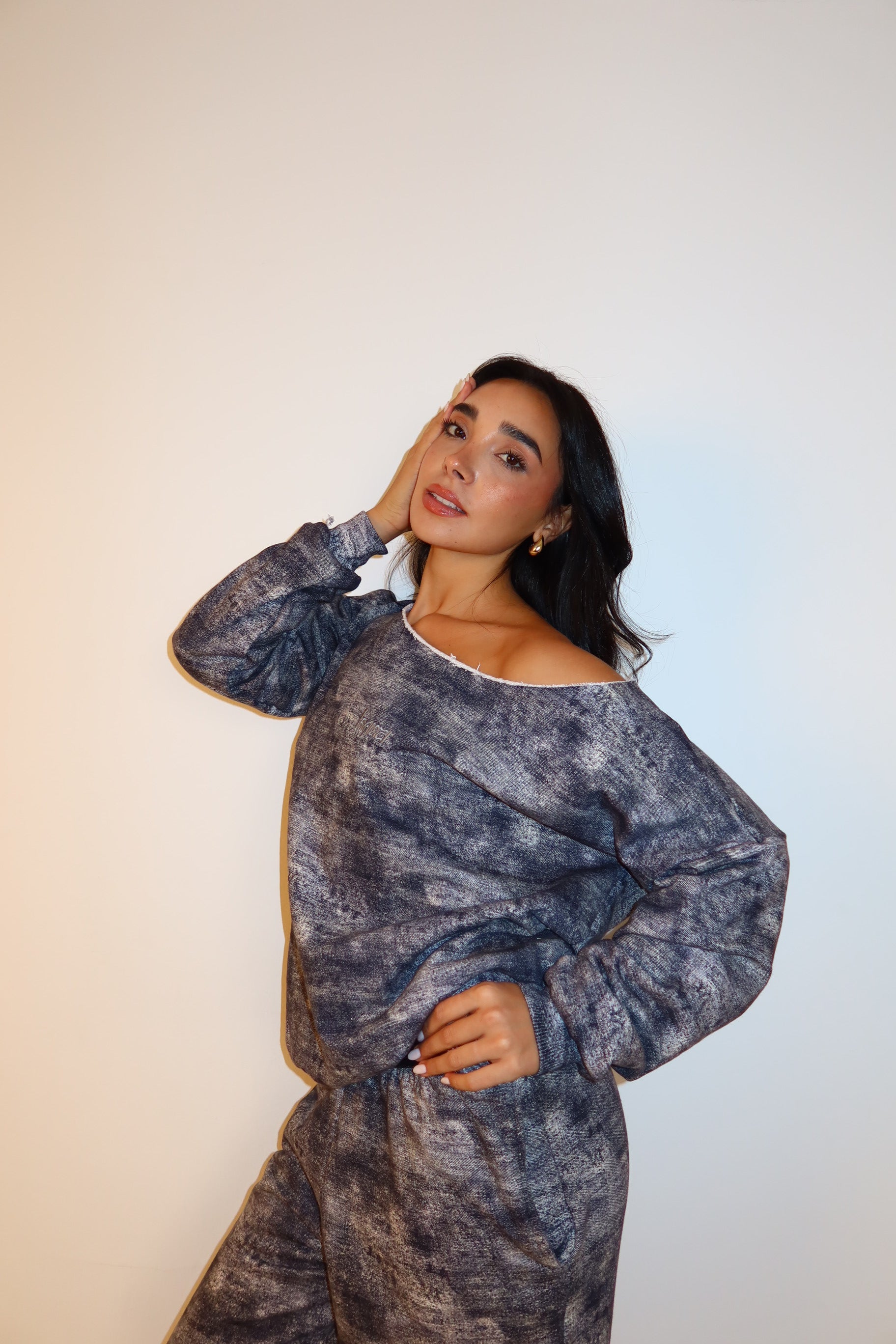 Ash Wash No Neckline Sweater