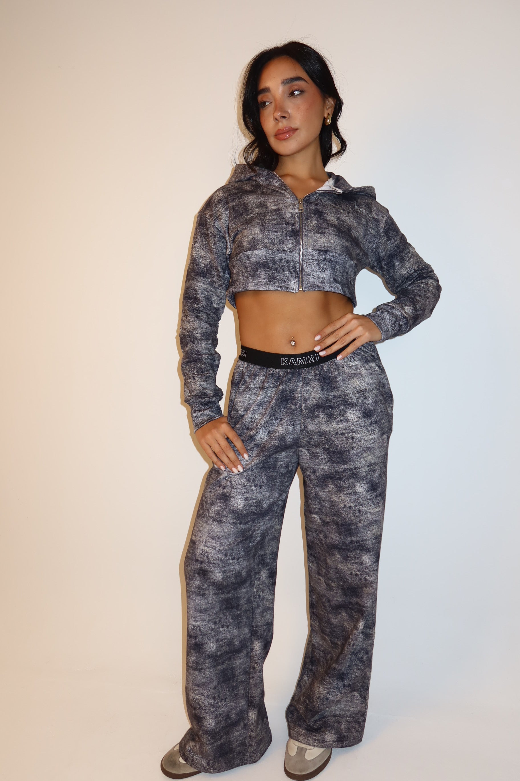 kamzi Ash Wash In Black Wide Leg