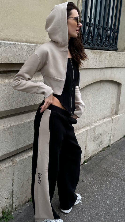 black x peanut wide leg