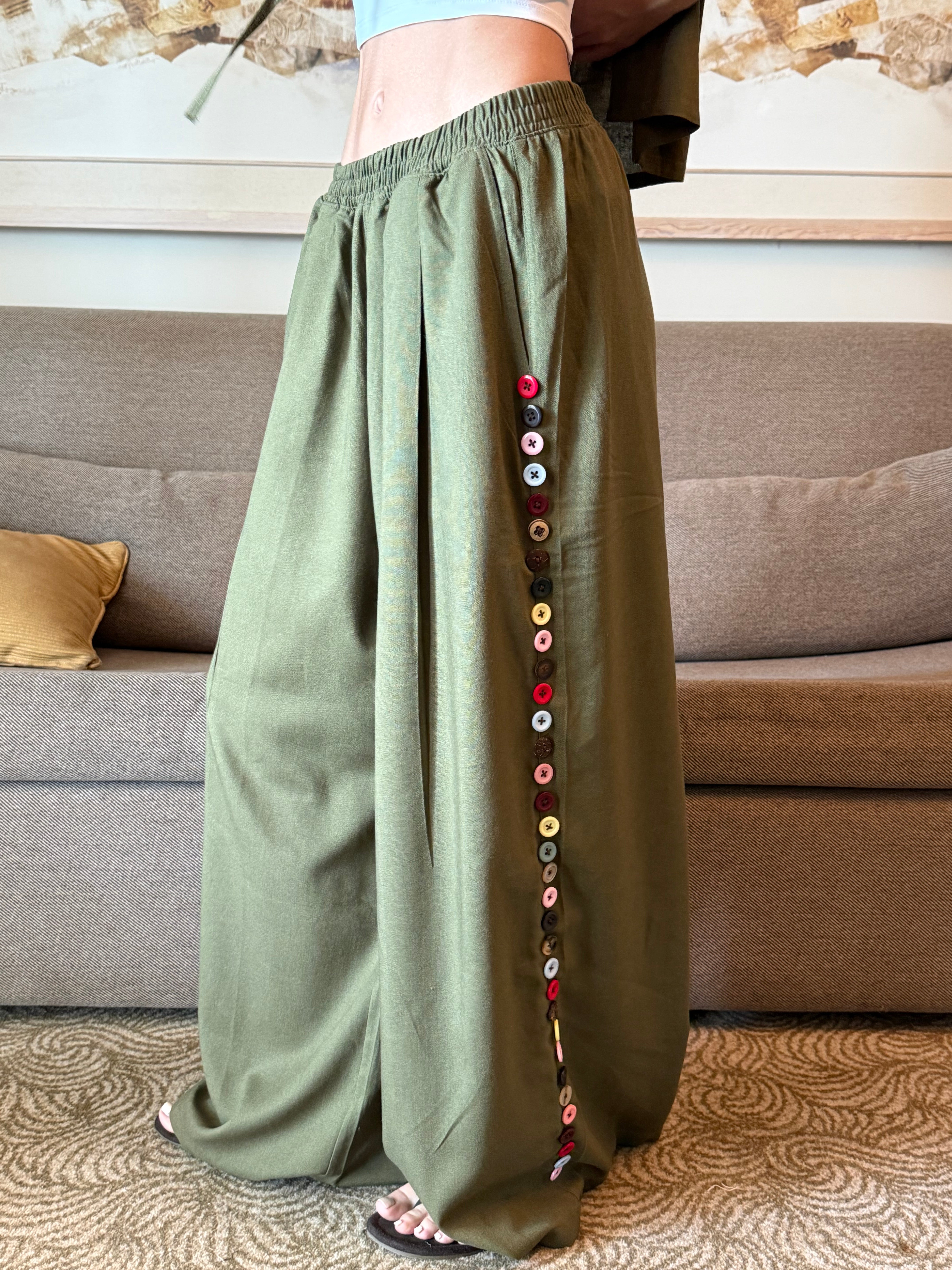 Button Extension In Pants And Chemise Set