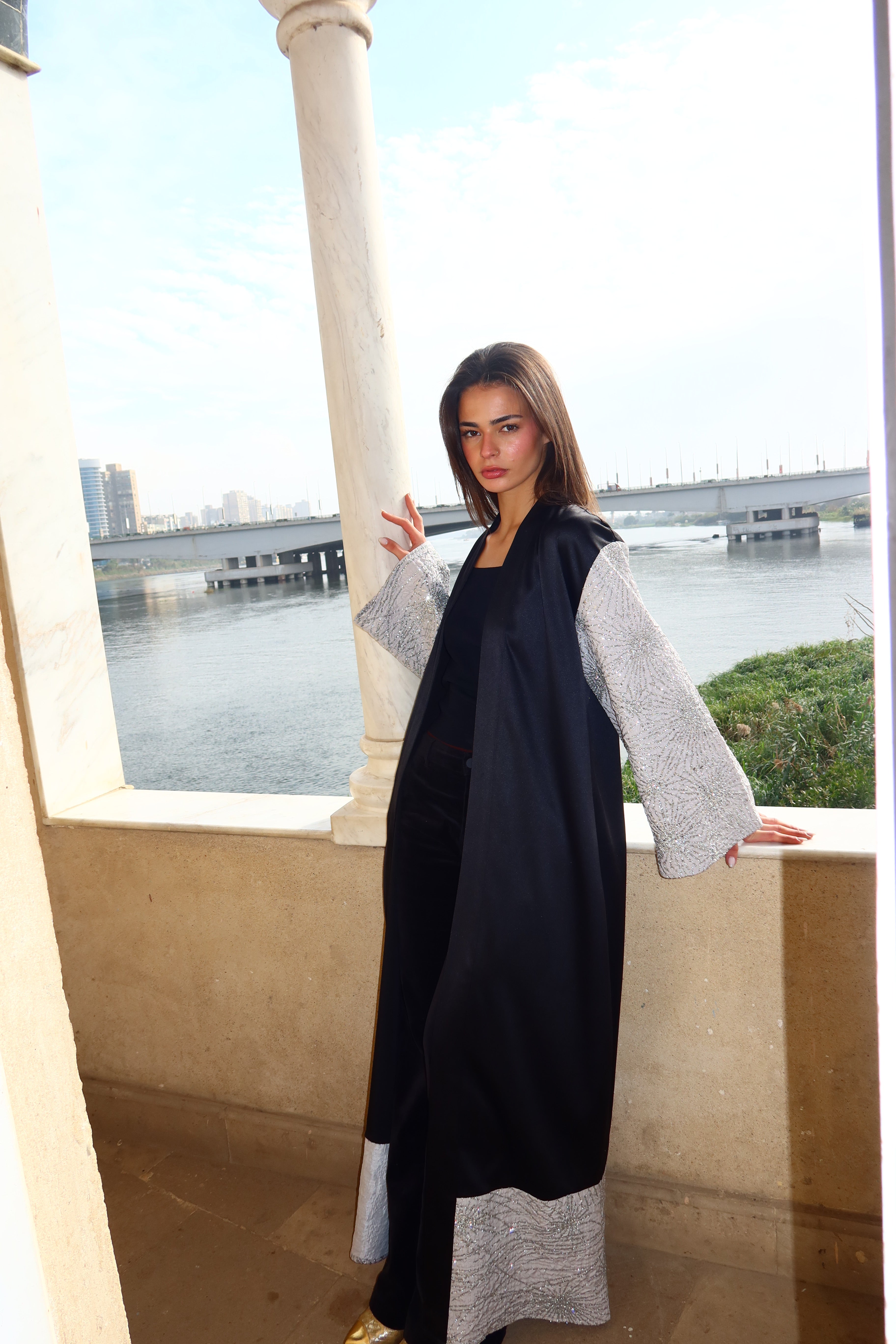Monochrome kaftan