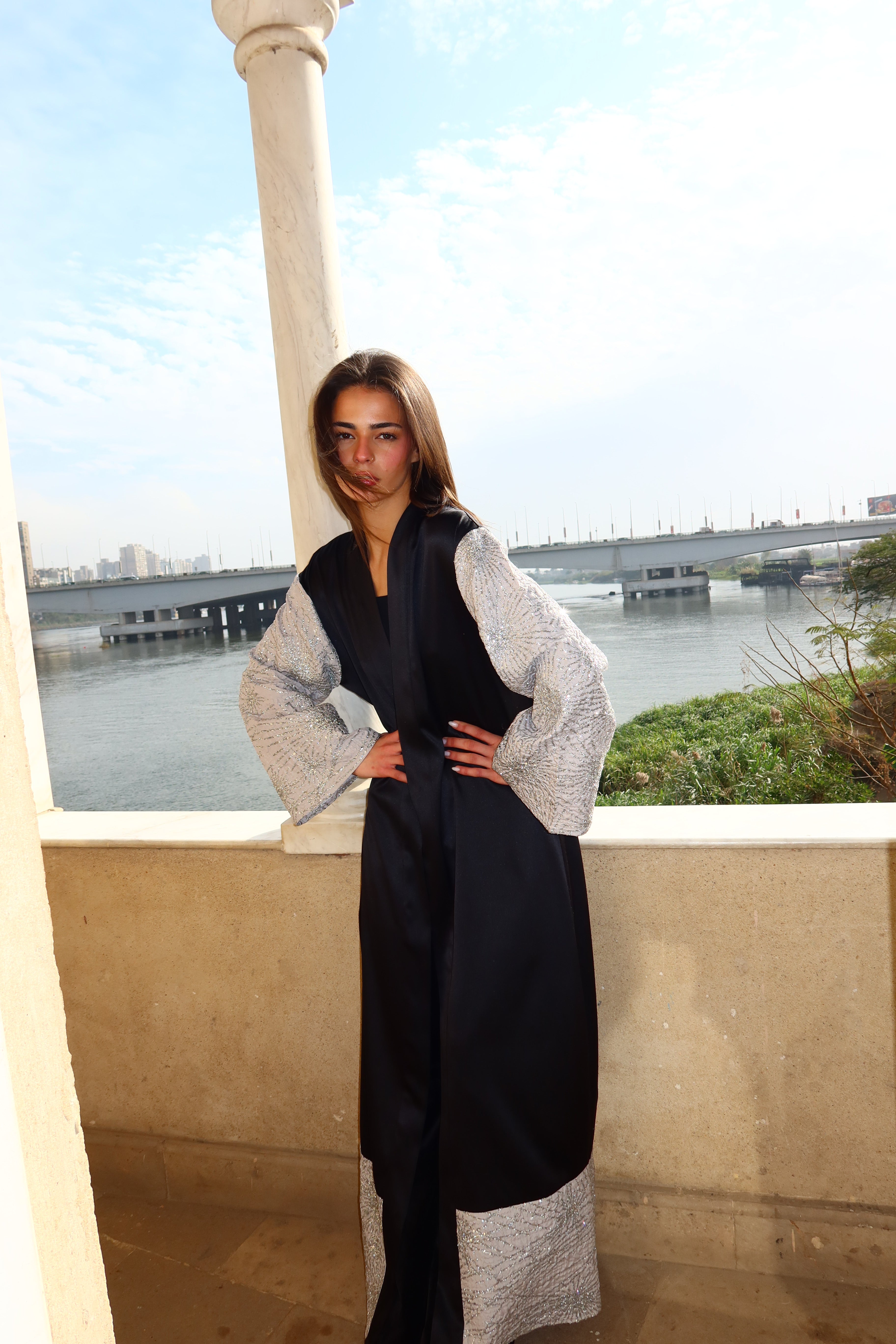 Monochrome kaftan