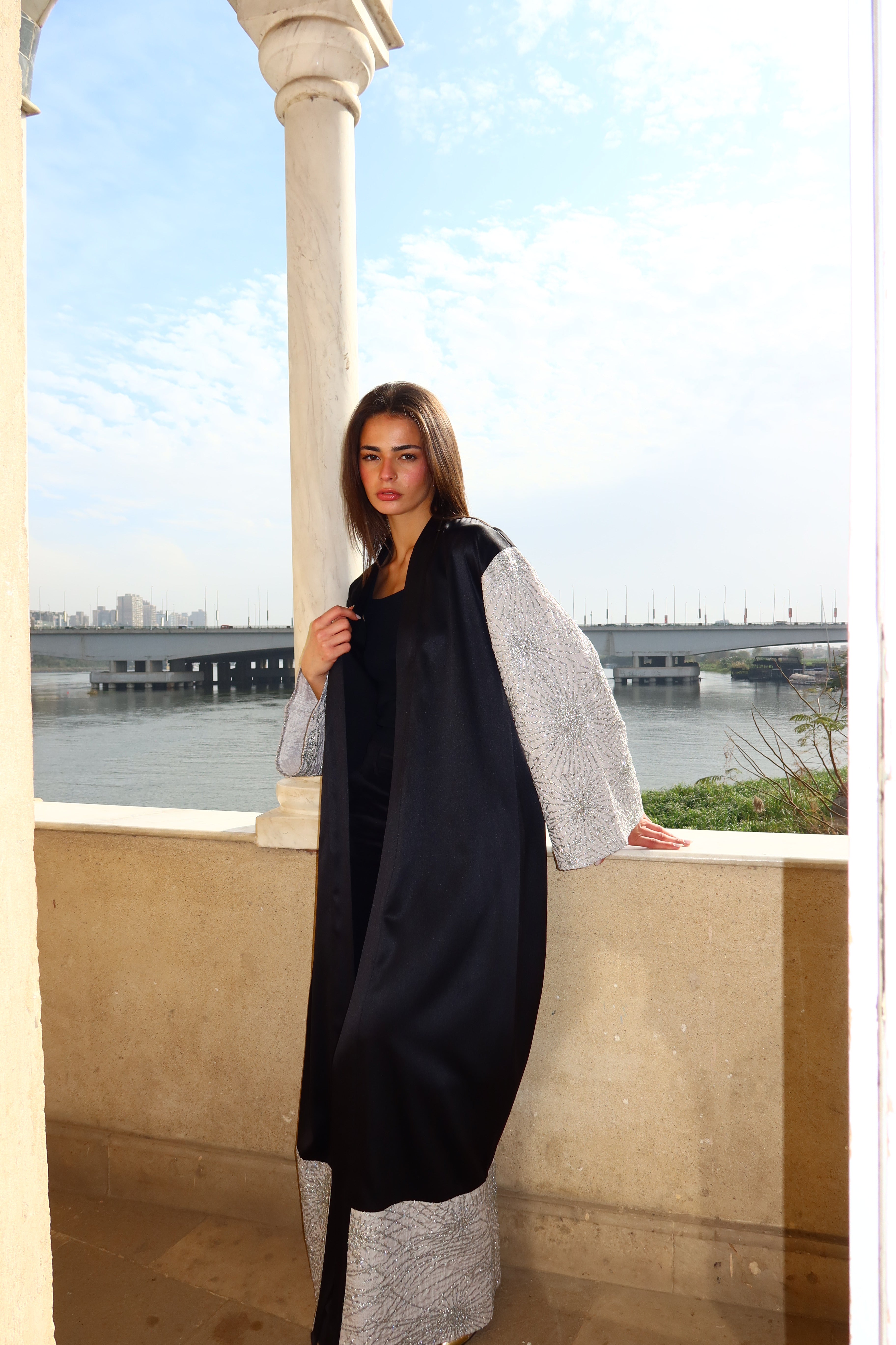 Monochrome kaftan