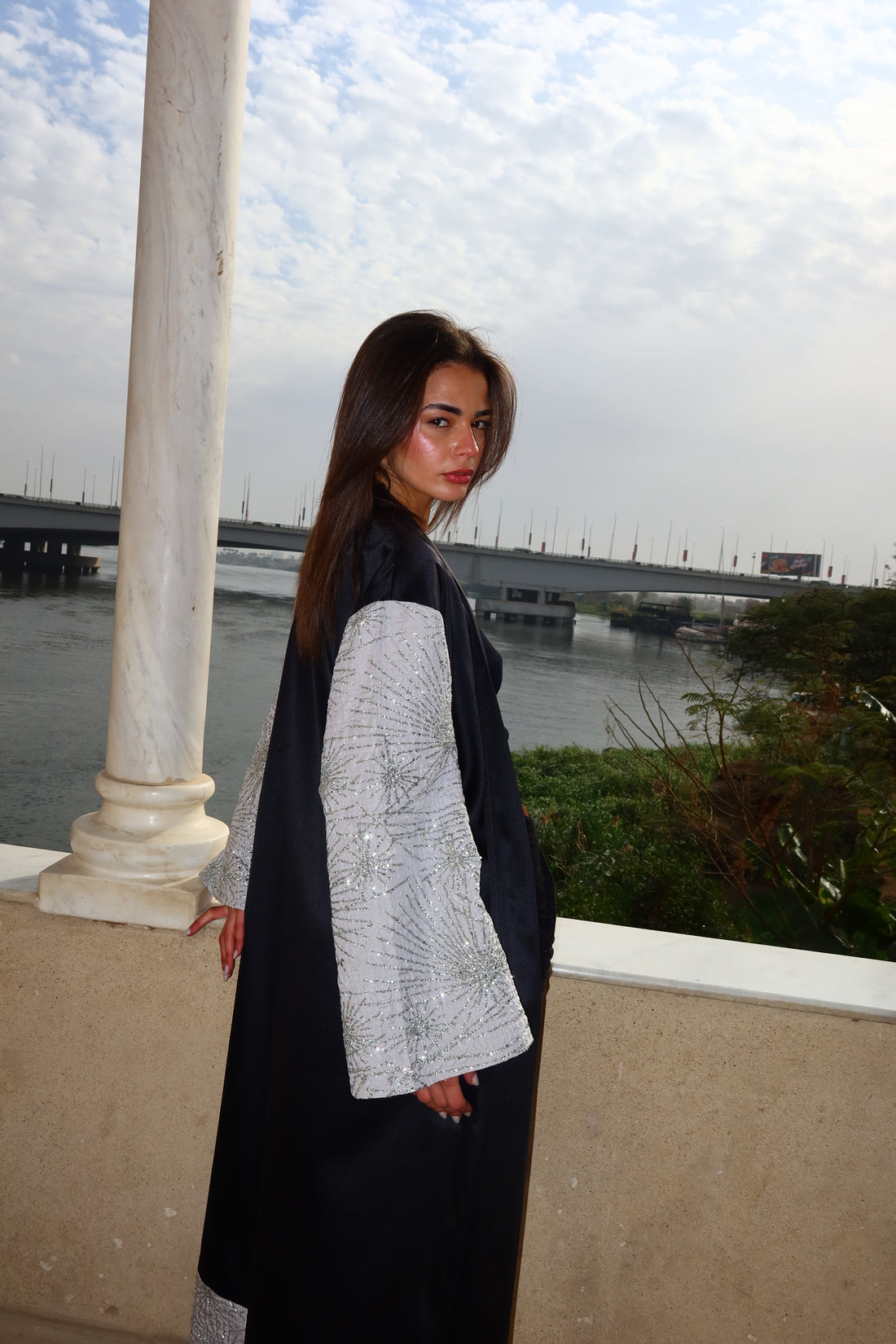 Monochrome kaftan