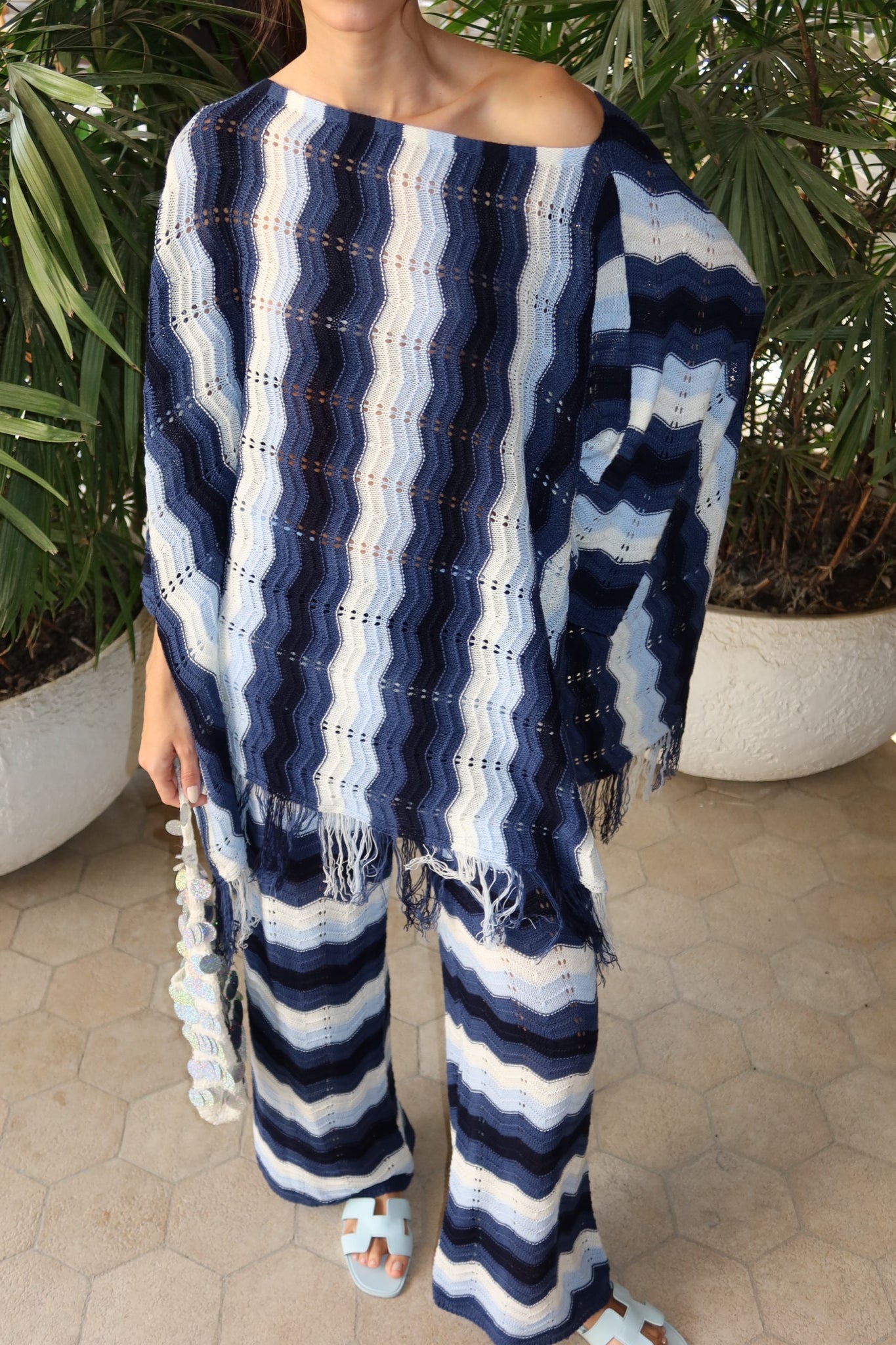 Wiggly Waves Set in navy