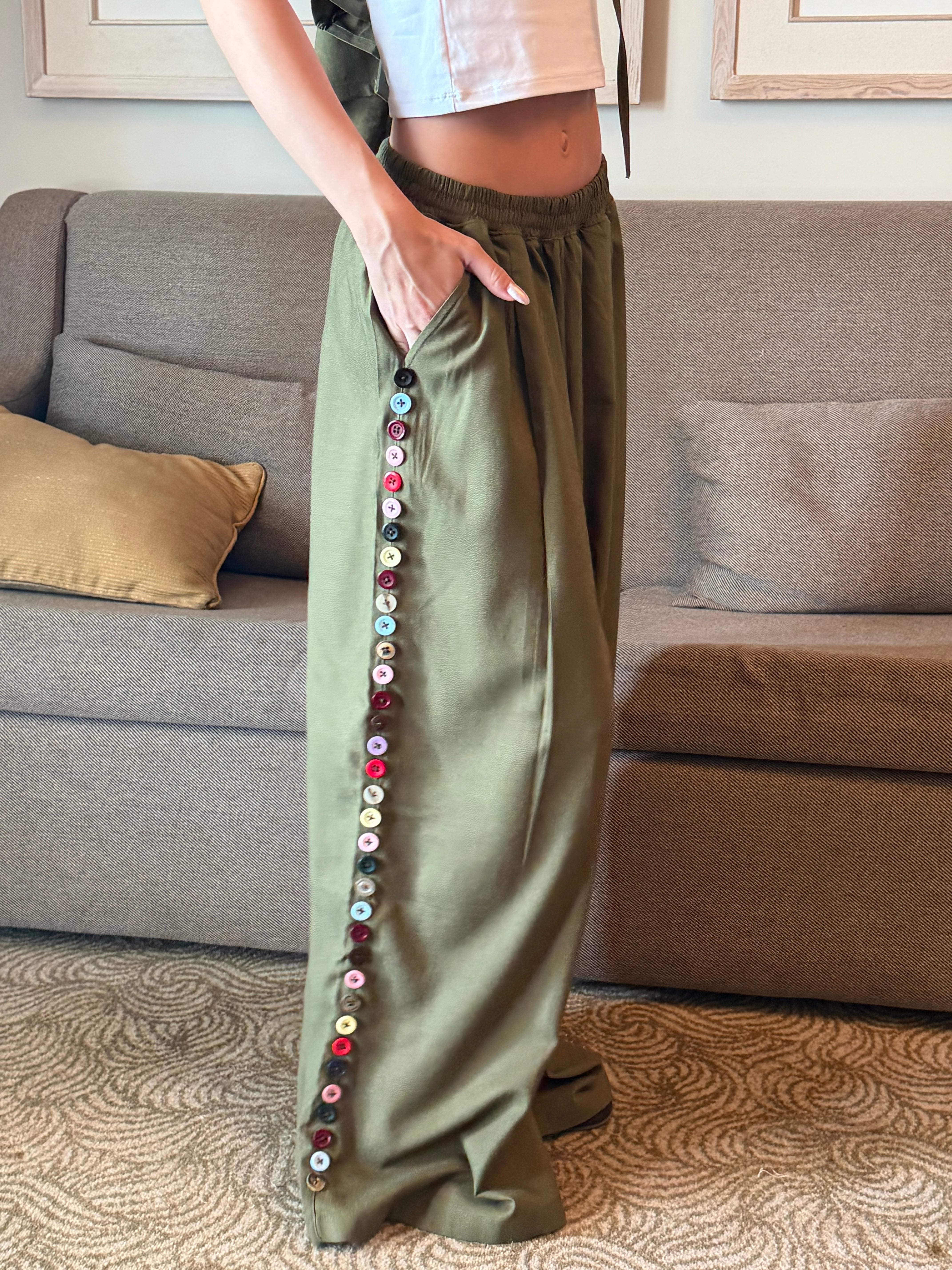 Button Extension In Pants And Chemise Set